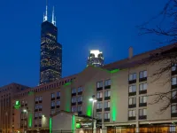 Holiday Inn & Suites CHICAGO-DOWNTOWN by IHG Hotels near Frank Lloyd Wright Building Conservancy