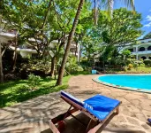 Silver Rock Hotel & Beachfront Apartments - Beach