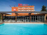 Ibis Valence Sud - Pools