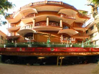 Parklane Hotel - balcony