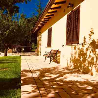 Agriturismo Sotto il Colle Hotel Exterior