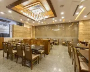 Hotel NI SILVER OAKK - 2-Star