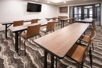 Staybridge Suites Florence - Cincinnati South فنادق في Florence