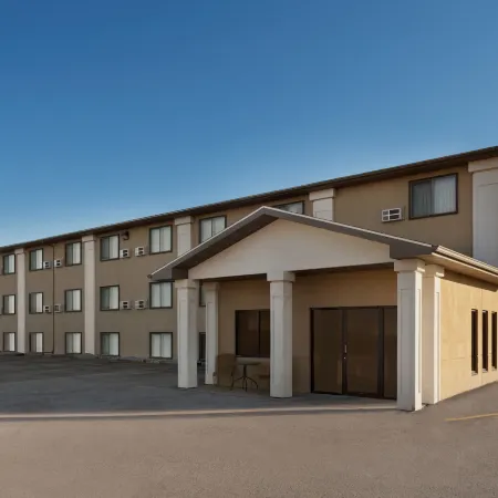 Super 8 by Wyndham Clear Lake