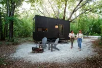 포스트카드 캐빈스 데일 할로우, 아웃도어 컬렉션 바이 메리어트 본보이