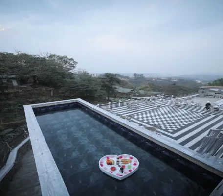 360 South, Khandala Hotels in Kune N.m.