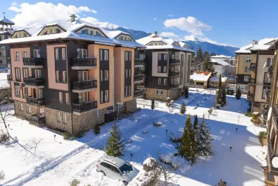 Hotel Bojur & Bojurland Apartment Complex