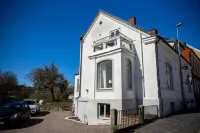 Hotell Villa Rönne - Det Personliga Hotellet i Ängelholm Hotels near Skjutbanebacken Magretetorp