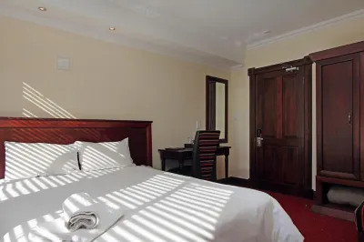 Vmcc Hotels in Orchards