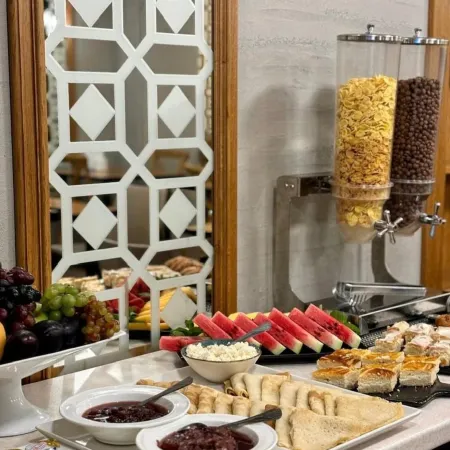 Boulevard Hotel
