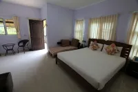 Bannsuanrachawadee Resort Hotel di Sisaket