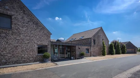 Boutique Hotel Het Zoete Zijn Отели в г. Жее