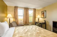 Red Roof Inn & Suites Middleborough Hotels in Middleboro