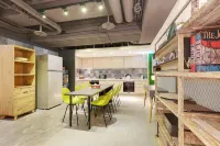 Taiwan Youth Hostel & Capsule Hotel - 2-Star