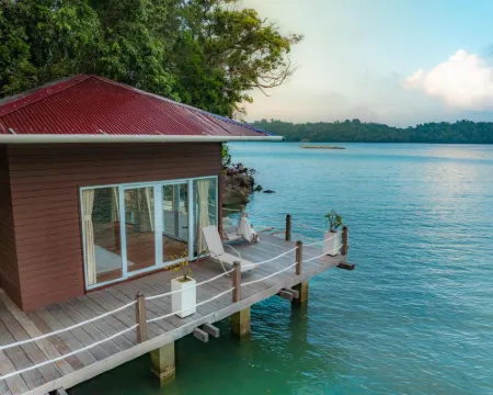 The Hawk's Nest Resort Hotels in Sabang City