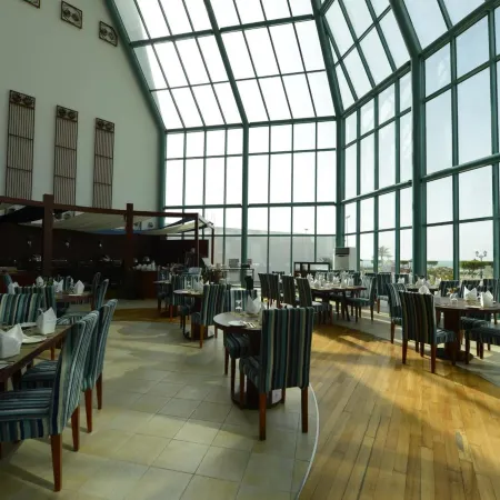 Mirfa Hotel