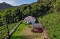 Royal Crown Resorts Kodanad View Point 주변 호텔