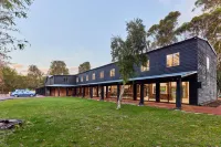 RAC卡里谷度假屋 Dave Evans Bicentennial Tree附近的飯店