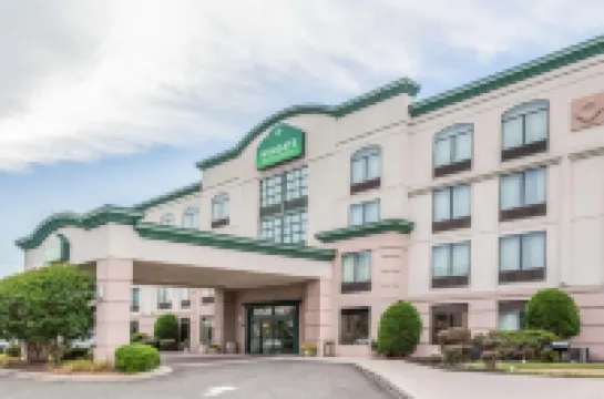 วินเกท บายวินด์แฮม ไวน์แลนด์/มิลวิลล์