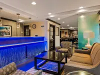 Quality Inn & Suites Отели рядом с достопримечательностью «Вокзал Мокингбёрд»