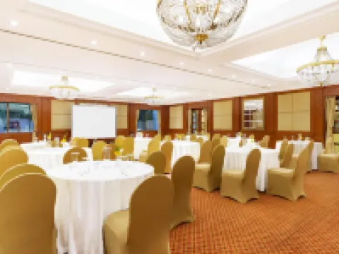 Radisson Hotel Varanasi Hotels in Varanasi