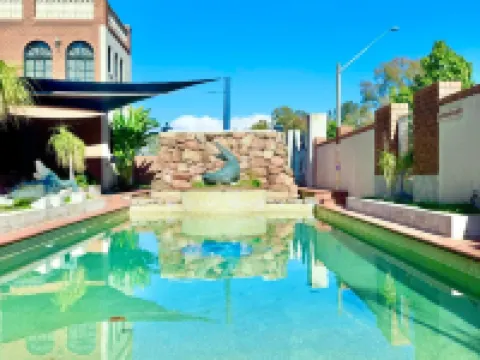 Albury Paddlesteamer Motel Hotels in South Albury