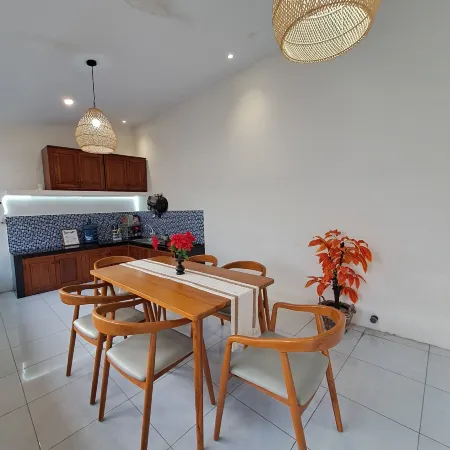 Singgamira Vacation Homestay with Private Pool Отели рядом с достопримечательностью «SS Aquarium»