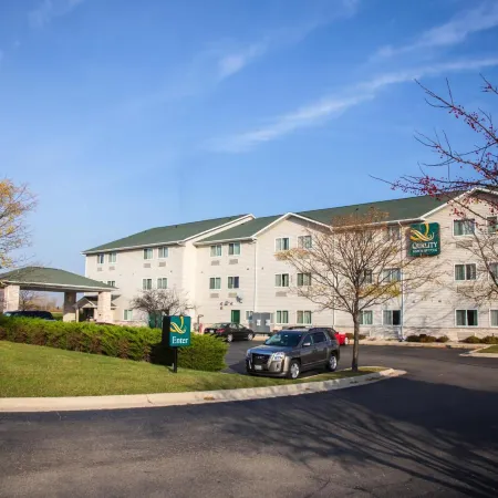 Quality Inn & Suites Loves Park Near Rockford