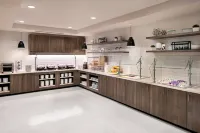 Residence Inn by Marriott Charleston Patriots Point - 朝食