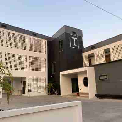 T-OneHome Hotel Exterior