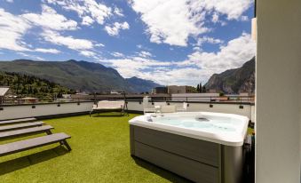 Hi Hotels Riva del Garda - Housity