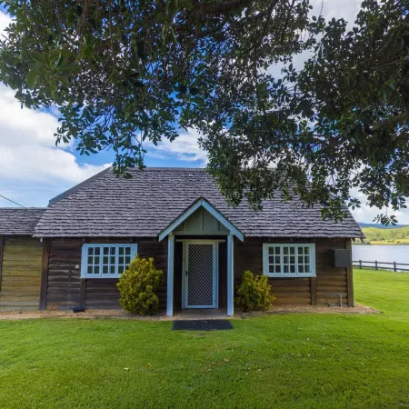 Nrma Lake Somerset Holiday Park