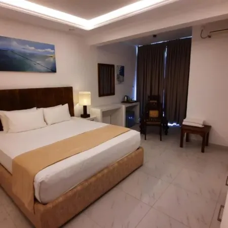 Lavinia Bay Beach Hotel