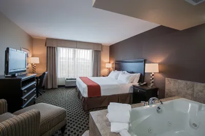 Holiday Inn Express & Suites Green Bay East Hôtels à : Green Bay