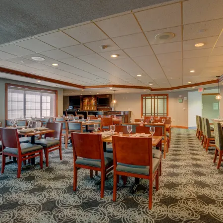 Holiday Inn & Suites MILWAUKEE AIRPORT by IHG