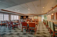 Holiday Inn & Suites MILWAUKEE AIRPORT by IHG Hotels in Milwaukee