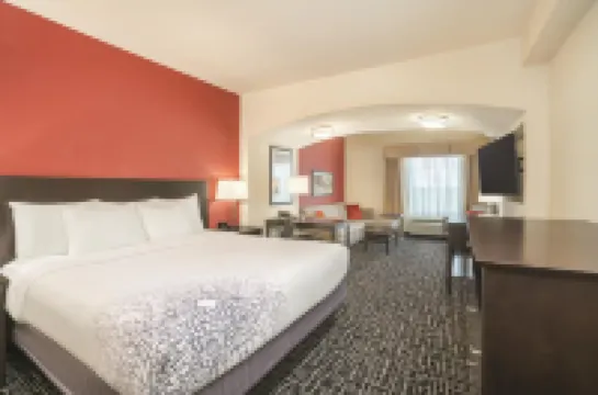 La Quinta Inn & Suites by Wyndham Smyrna TN - Nashville
