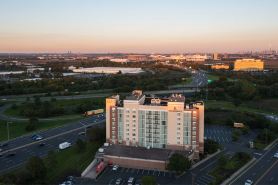 Renaissance Meadowlands Hotel