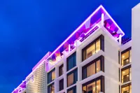 Moxy Miami South Beach Các khách sạn ở Miami Beach