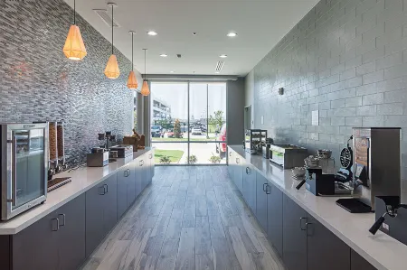 Four Points by Sheraton Plano Отели рядом с достопримечательностью «TUMI Store - Legacy West»