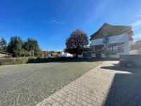 Landgasthof 'Zur Quelle' - parking