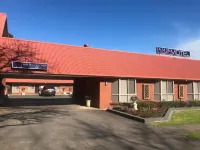 AAt 28 Goldsmith Motel Hotels in Hamilton