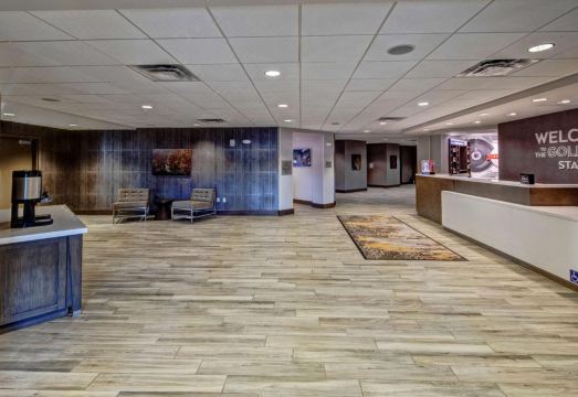 햄프턴 인 & 스위트 새너제이 에어포트 새너제이