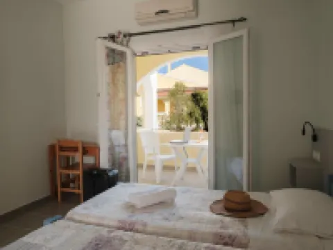 Feeloxenia Corfu Apartments Hotels in Acharavi