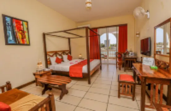 CityBlue Creekside Hotel & Suites