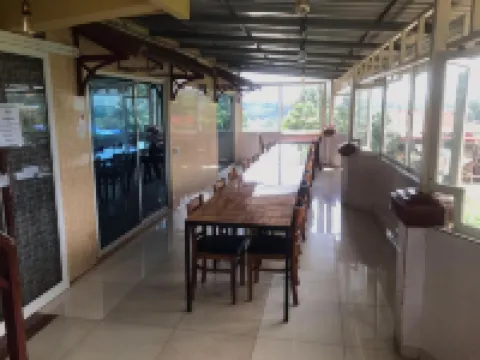 ROUTE 76 GUEST HOUSE