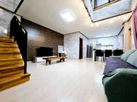 Poam Mountain Pool Villa Pension