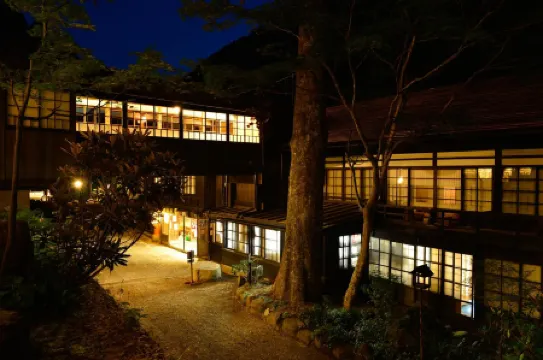 Houshi Onsen Chojukan