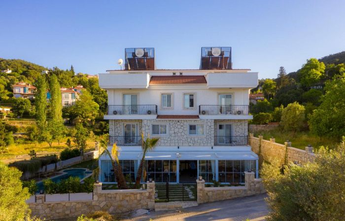 Urla 1867 Hotel