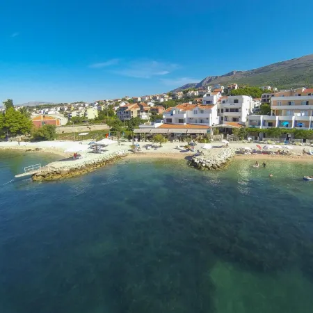 Pansion Amigos Отели рядом с достопримечательностью «Торговый центр City Center One Split»